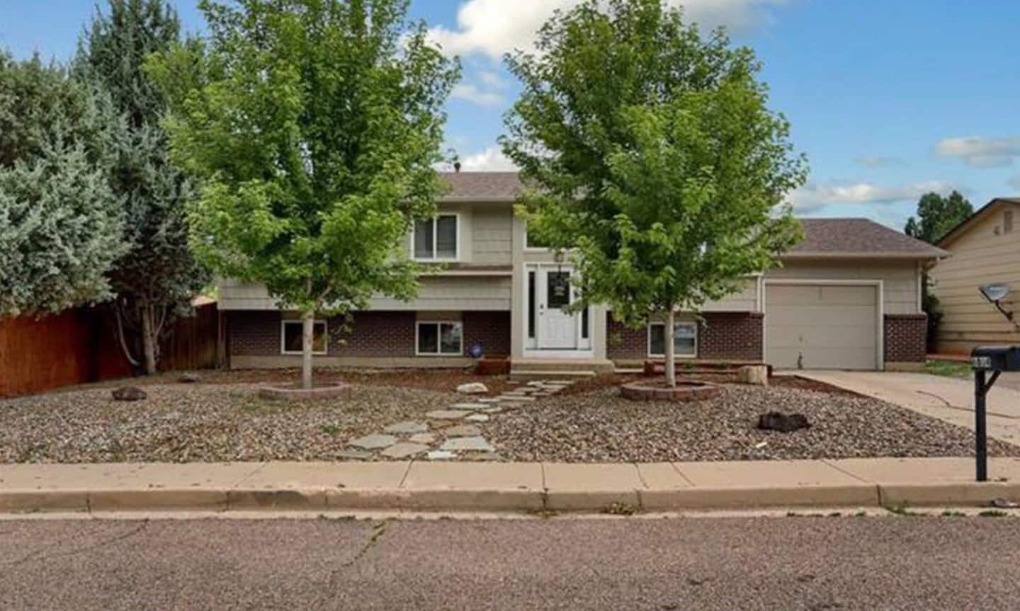 Private Room Near Ft Carson