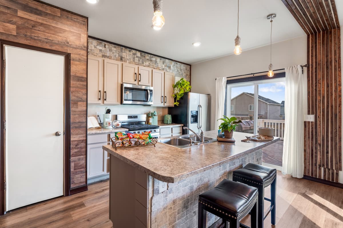 Summit Cinema — Kitchen